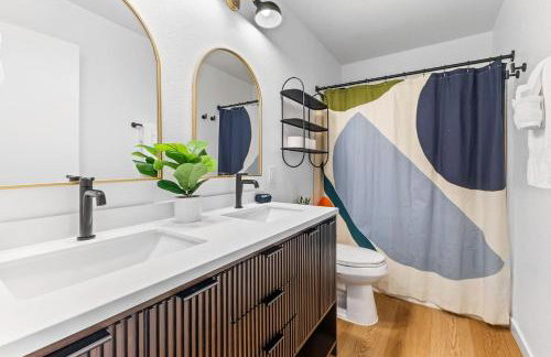 6BDRM Amazing Game RoomHeated Pool3KING4QUEEN - Photo 25