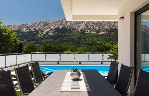 Villa Supernus with Heated Pool - Foto 13