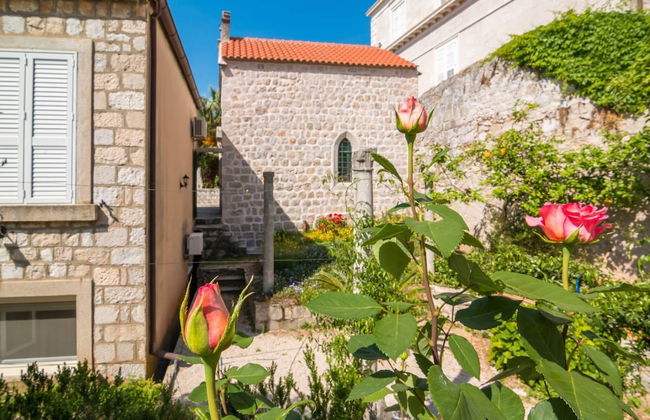 Dvori With Garden, Free Parking Next To Sea - Foto 24