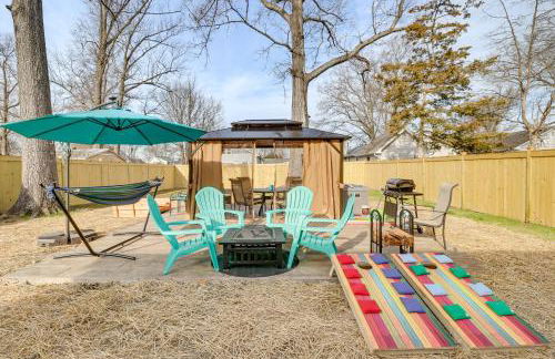 Walk to Bay Home with Fenced Yard in Colonial Beach - Foto 1