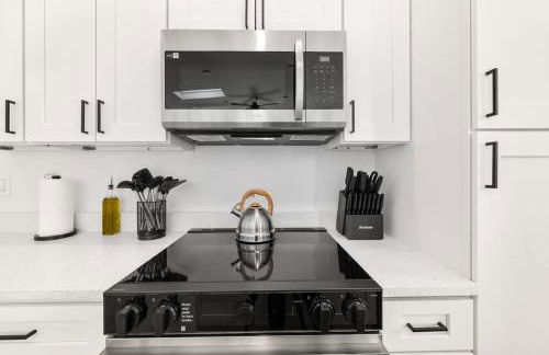 New-Dog Friendly,Hot Tub, Fire-pit, 1 mile to DTWN - Foto 57