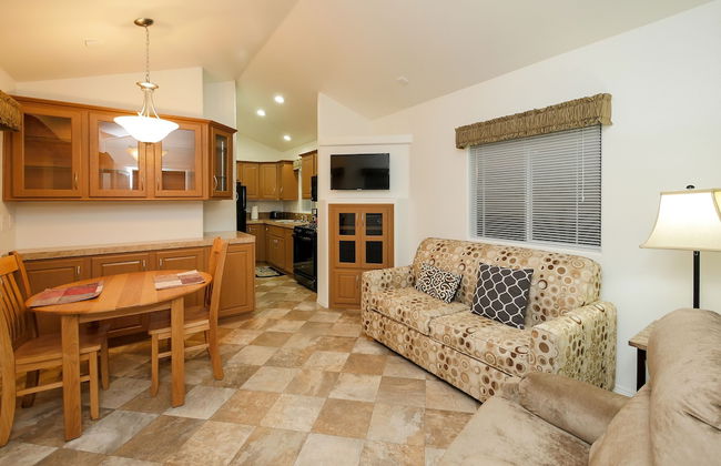 The Cottages at Golden Village Palms RV Resort - Foto 10