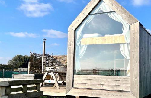 Lushna 3 Petite at Lee Wick Farm Cottages & Glamping - Foto 2