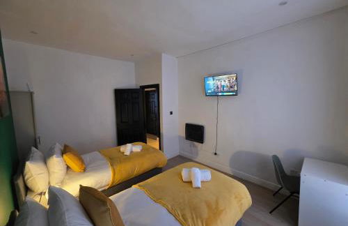 Deluxe 2BR Apartment Near City Center - Sleeps 6 - Foto 68