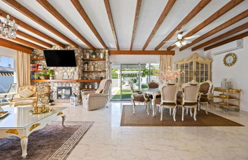 Villa CasaCara Marbella beachside Costabella -Spain - Photo 35