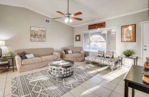 8 Mi to State Farm Stadium Glendale Home with Grill - Foto 4