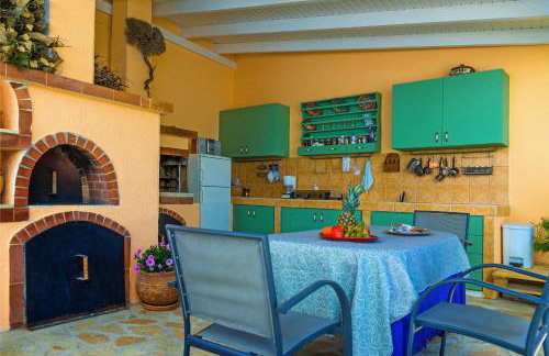 Blue Petal Apartment, Relaxed Heraklion Stay - Foto 11