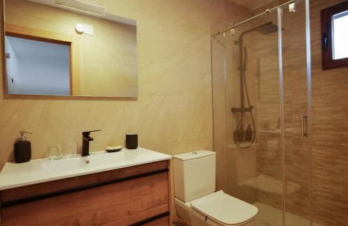 Casa Rural Completa en Alicante 6 Habitaciones con Piscina, BBQ, Vistas Naturaleza Ideal Grupos - Photo 32