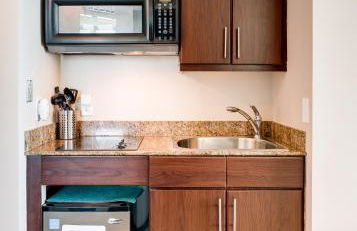 Ocean View Balcony steps from Restaurants, Peacock Park & Marina - Foto 9