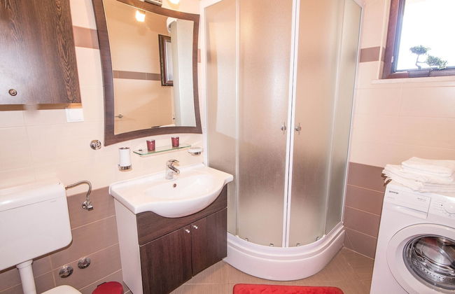 Spacious Apartment, Private Terrace in the Countryside, Wi-fi and Parking - Foto 10