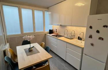 PARIS-MONTROUGE Magnifique Appartement 2 pièce de 56m2 - très cosy pour 1 à 6 personnes refait à neuf - ENTIRE APARTMENT LUXIRIOUS AND WARM - Montrouge Paris 14ème - Proche Aéroport Orly & Parc Expositions Porte de Versailles FREE WIFI GRATUIT - Foto 67