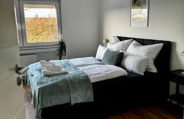 Charmante Unterkunft mit 2 Schlafzimmern, Smart-TV, WLAN - Foto 3