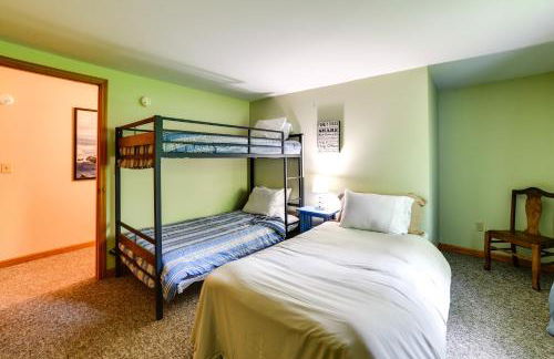 Hike and Baseball Near Cooperstown Home on 30 Acres - Foto 13