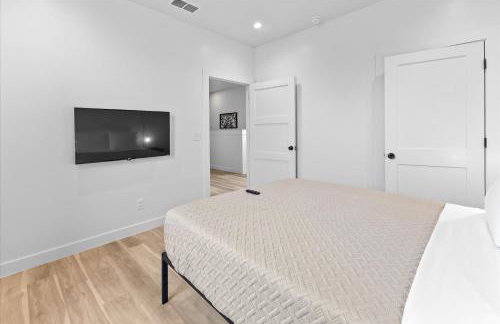 Spacious Downtown Indy Home Perfect for Groups - Photo 61