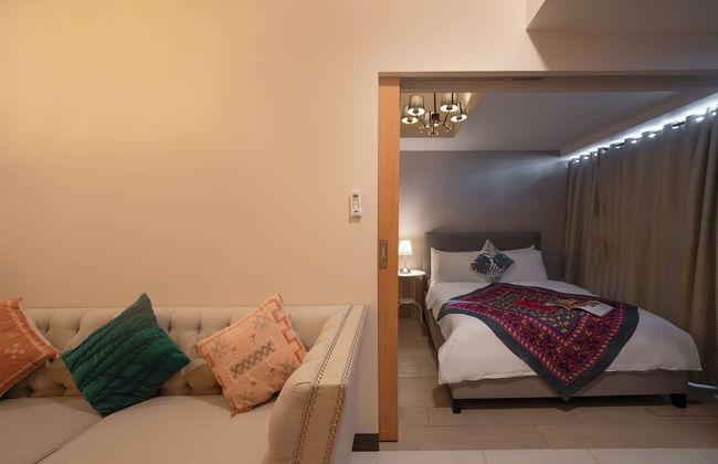 Uptown Park Suites Tower 1 - Photo 32