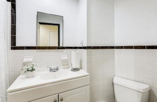 Spacious King of Prussia Home with 2 Game Rooms - Foto 24