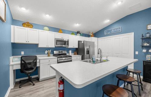 Luxe 2BR in The Villages, Mins to Eastport Town Square With Patio and Kingbed - Foto 28