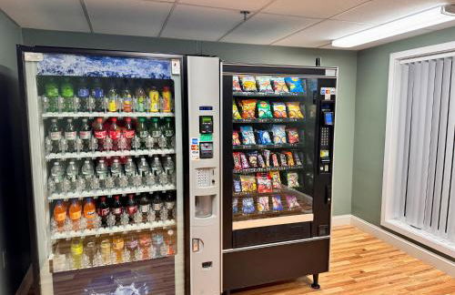 Loon Mountain Retreat with Pool and Hot Tub - Foto 27