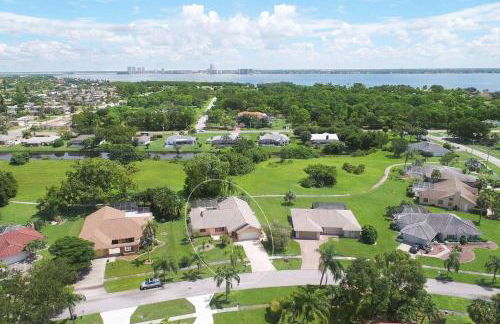 Villa Milano - Electric-heated pool home w/spa in quiet neighborhood & pet-friendly! - SWFL Rentals - Foto 14