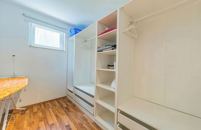 Cozy Stylish Berlin Apartment With 2 Bedrooms - Photo 15