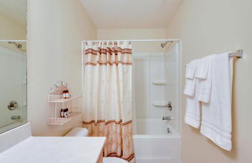 Central and Spacious Townhome in Greensboro! - Foto 20