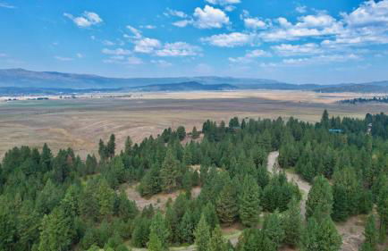 Camp 95 - Stunning Mountain Home - 4.5 Acres - Views - Hot Tub - Pet friendly - Private - Photo 63