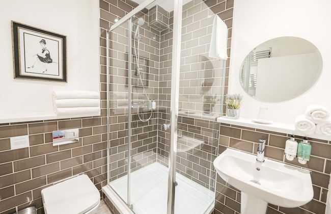 Edinburgh Castle Apartments and Suites - Foto 42