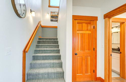 Walk to Flathead Lake Polson Home with Balcony - Foto 10