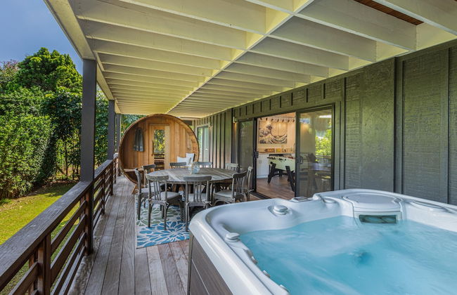 Hale Hanalei 5 Bedroom Home by RedAwning - Photo 42