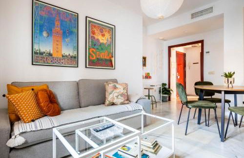 Piso con patio privado y parking Nervión Sevilla - Foto 5