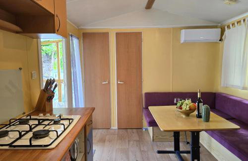 Camping Costa Dorada Bungalow Maia - Foto 6