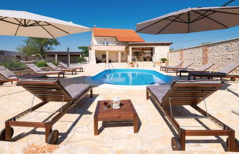 Five-Bedroom Holiday Home In Gorica - Foto 2