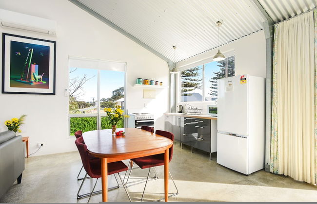 Pelican Cottage - Pet Friendly - Wifi - Photo 8