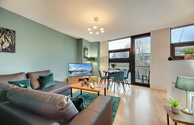 Laing Apartments - Photo 8