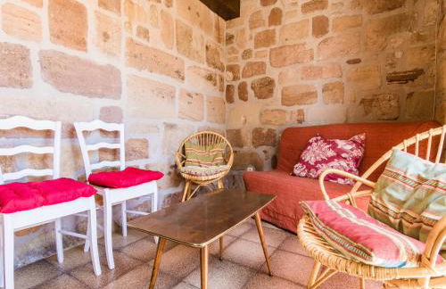 Historic Tower Home in Brignac - Foto 1