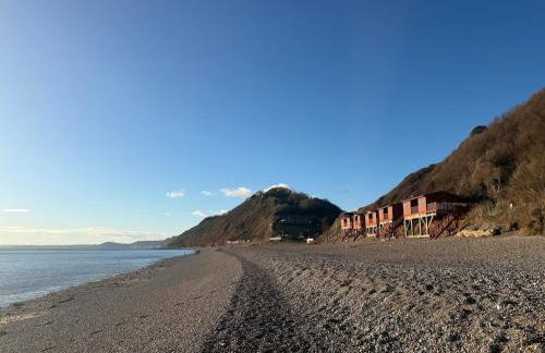 Branscombe Chalet on the Beach - Photo 21