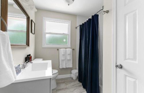 10 Min to Downtown-Modern in Magic City-Both Units - Foto 10