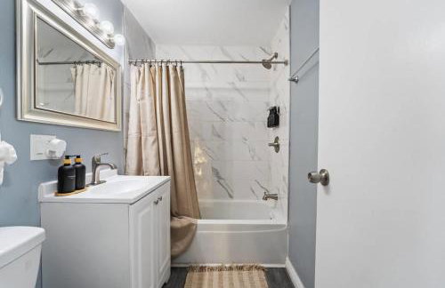 Peaceful Private backyard w BBQ in Lombard by LCP Collection - Foto 12