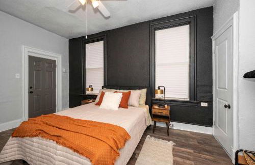 Stylish Modern Gem in the HIlls - Foto 3