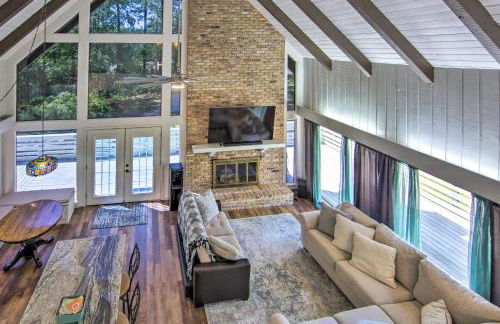 Brookeland Resort Cabin with Golf and Lake Access - Photo 7