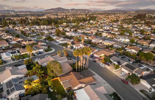 Entire Private Home with 3 Bedrooms 2 Bathrooms, Gated Yard, Garage, Hot Tub, 4-Beds, Golf, Mira Mesa, Available Now - Photo 63