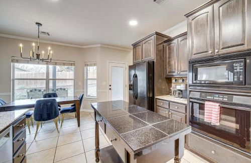 Pet-Friendly Tulsa Escape with Private Hot Tub! - Foto 12