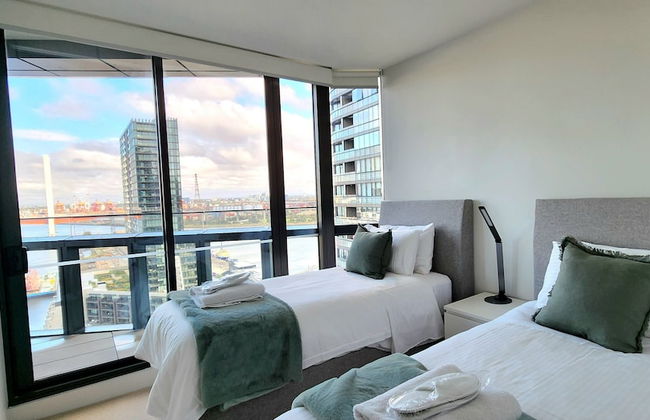 Melbourne Lifestyle Apartments - Best Views on Collins - Photo 24