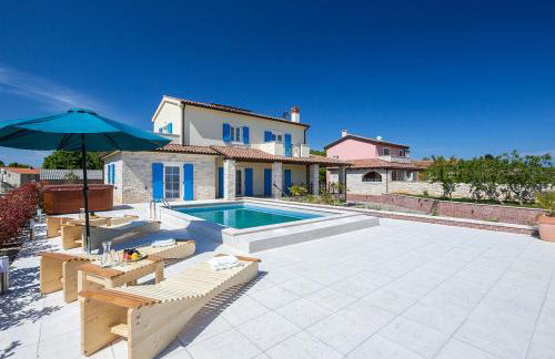 Vila Golden Sun - Foto 1