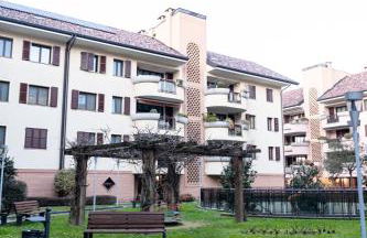 Ampio Attico vista Forum & Metro - Foto 12