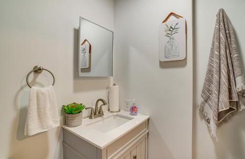 1 Mi to Indiana Dunes Natl Park Home with Patio! - Foto 17