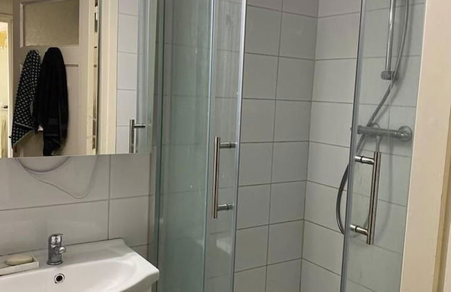 Charming 2-bed Apartment inc Balcony in Maastricht - Photo 2