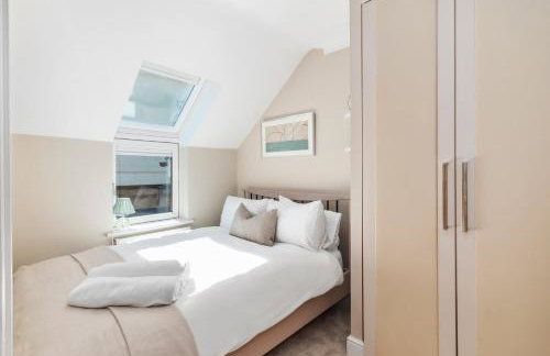 Weybridge - 2 Bed - parking - Foto 9