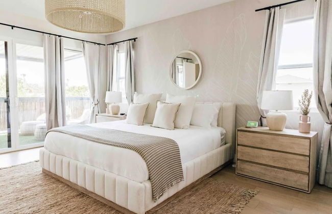 Mediterranean Modern Steps to Beach Dining w Spa - Foto 39