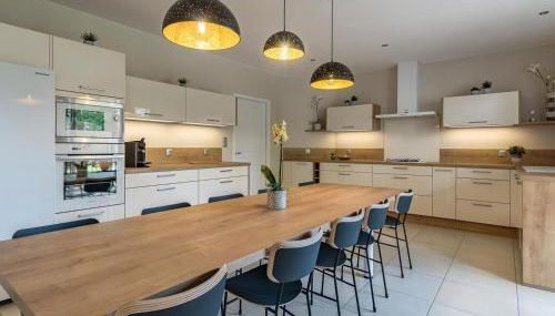 Gîte moderne et lumineux à Gy avec grand salon, jardin et jeux pour enfants - FR-1-583-457 - Foto 2